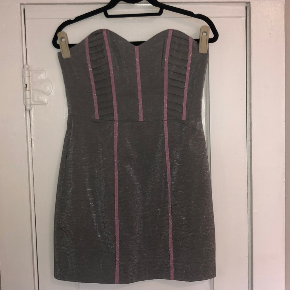 Isabel Lu - Strapless Mini Dress